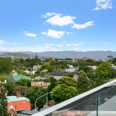 Appartamento Enfield Sky - Brand New Luxury Penthouse Auckland Esterno foto