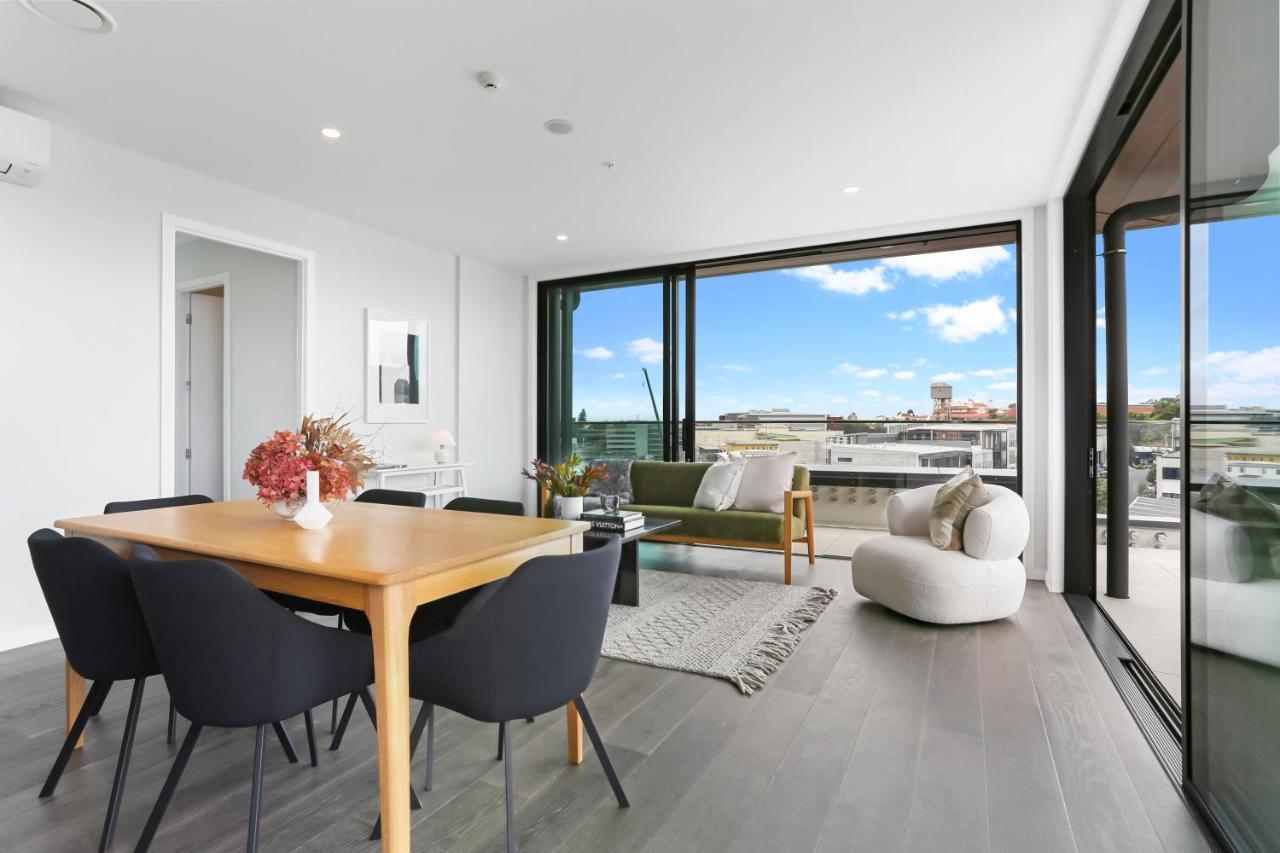 Appartamento Enfield Sky - Brand New Luxury Penthouse Auckland Esterno foto