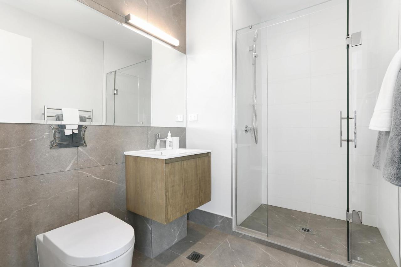 Appartamento Enfield Sky - Brand New Luxury Penthouse Auckland Esterno foto